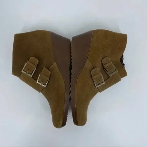 Munro   Munro bootsDrew Suede Wedge