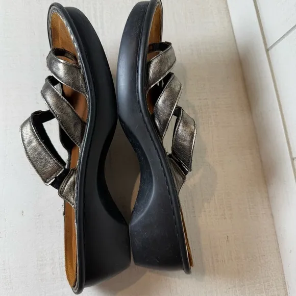 NAOT Cross Metallic Silver Sandals Style 217219 Size 41 or US 10 - 10.5