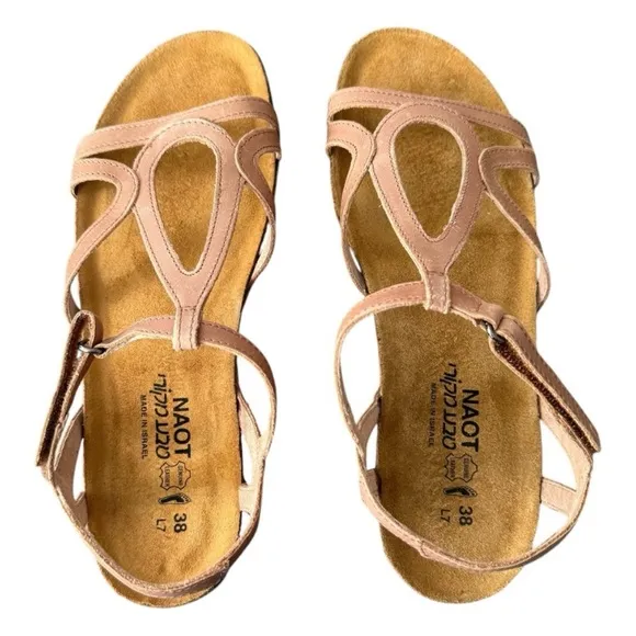 Naot Dorith Latte Brown Leather Sandal Size 38 U.S. Size 7