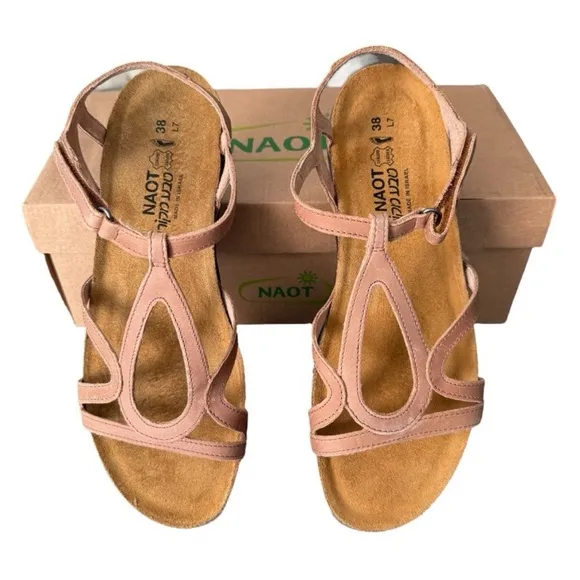 Naot Dorith Latte Brown Leather Sandal Size 38 U.S. Size 7