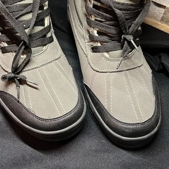 Nautica winter weatherproof boots men’s size 13 EUC