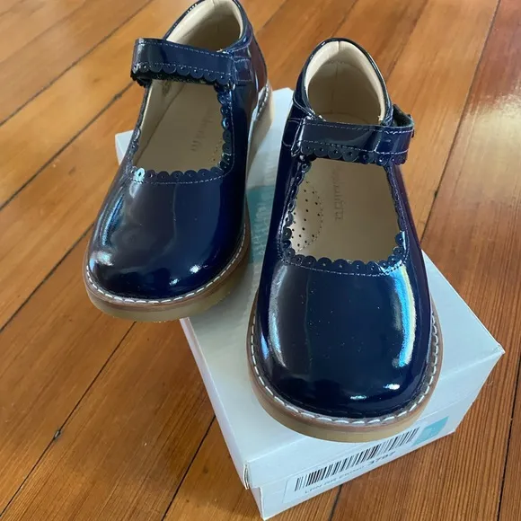 Navy Blue Patent Leather Dress Shoes with Scalloped Trim