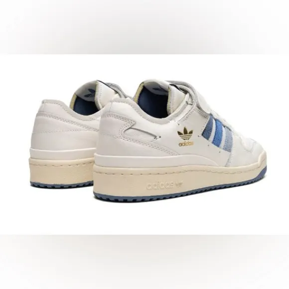 NEW- Adidas FORUM 84 LOW SHOES. Originals. Size 6.  (Box dented)