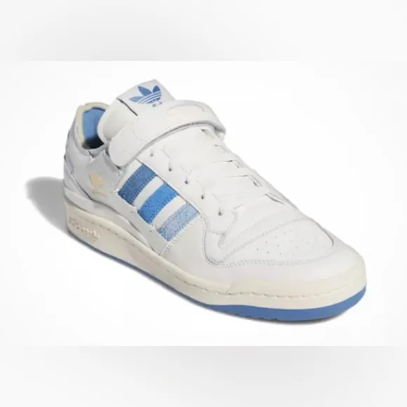 NEW- Adidas FORUM 84 LOW SHOES. Originals. Size 6.  (Box dented)