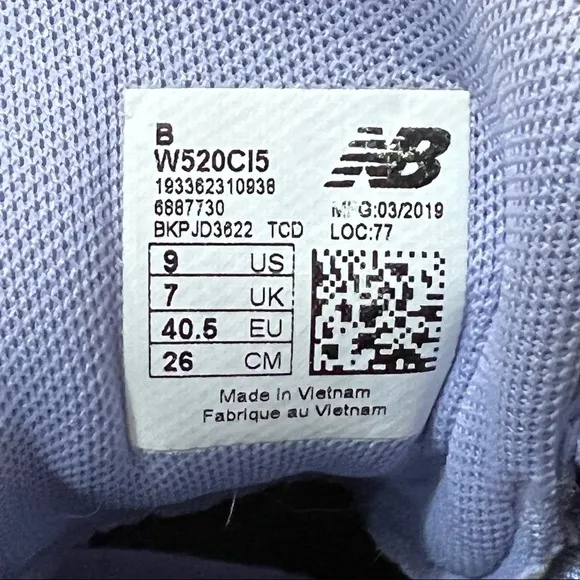 New Balance 520V5 Athletic Shoes