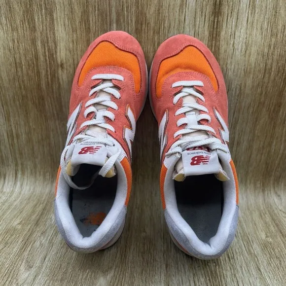 New Balance 574 Classics Men's Size‎ 9.5 D Orange Suede Sneakers Shoes U574RCB