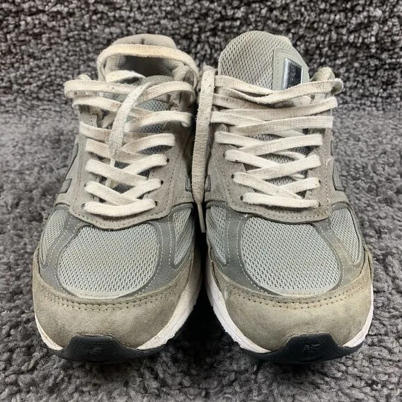 New Balance 990v5 Men's Size 9 D Grey Athletic Lace Up Shoes Sneakers M990GL5