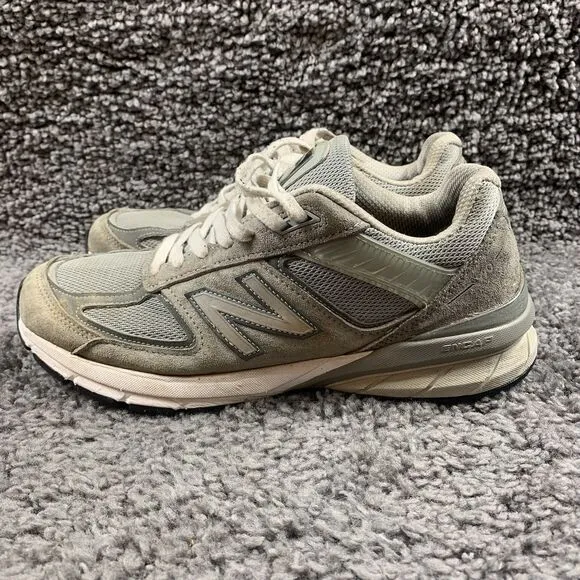 New Balance 990v5 Men's Size 9 D Grey Athletic Lace Up Shoes Sneakers M990GL5