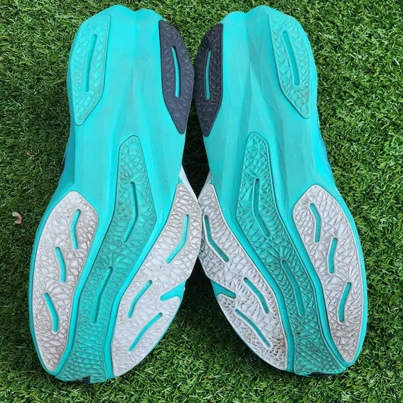 NEW BALANCE FUELCELL - Mens Shoes - SIZE 10.5D