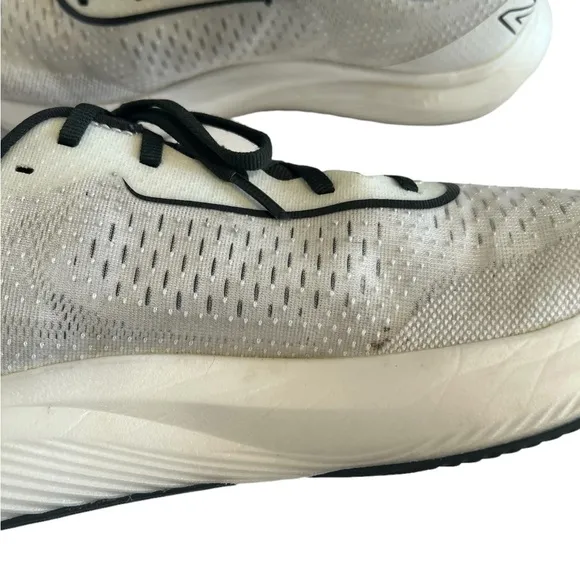 New Balance FuelCell Rebel v3 Running White &amp;Gray Shoes Mens Size 11.5