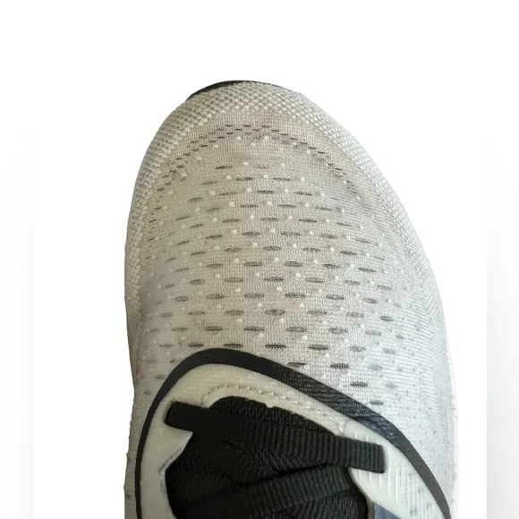 New Balance FuelCell Rebel v3 Running White &amp;Gray Shoes Mens Size 11.5