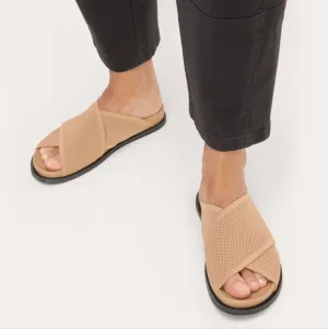 NEW Everlane ReKnit Form Crossover Knot Slide Sandals Caramel Tan