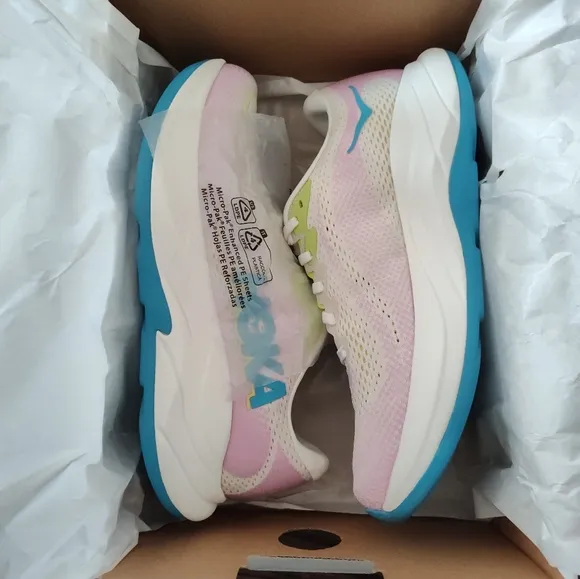 New! HOKA Women's Girls Running Shoes Rincon 4 Shoes - Frost/Pink Size 7.5 NIB!!