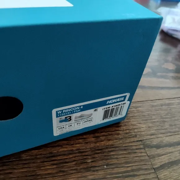 New! HOKA Women's Girls Running Shoes Rincon 4 Shoes - Frost/Pink Size 7.5 NIB!!