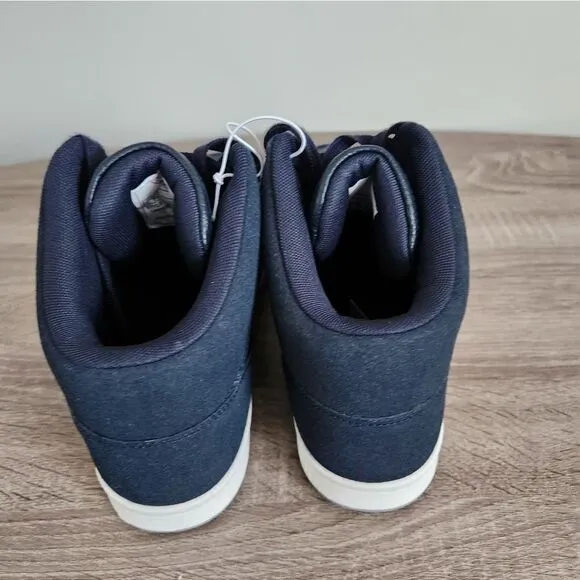NEW MEN'S GUESS BLUE COLOR  ATHLETIC SHOES 9,5 SIZE