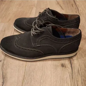 NEW MEN'S SHOES VINCE CAMUTO BROWN COLOR SIZE 10 SUEDEON LACES