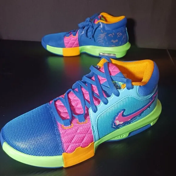 NEW Nike LeBron Witness 8/VIII IPS‎ Sneakers Multicolored Size 11