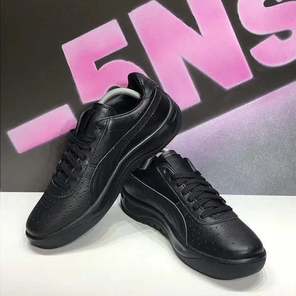 New Puma Womens 8 GV Special Black Leather Gold