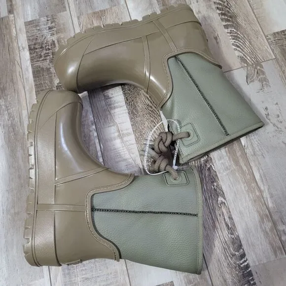 New UGG Raincloud olive green boots size 9