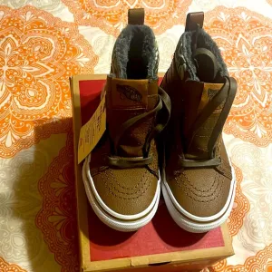 New vans sk8 Mte toodler leather shoes 10.5