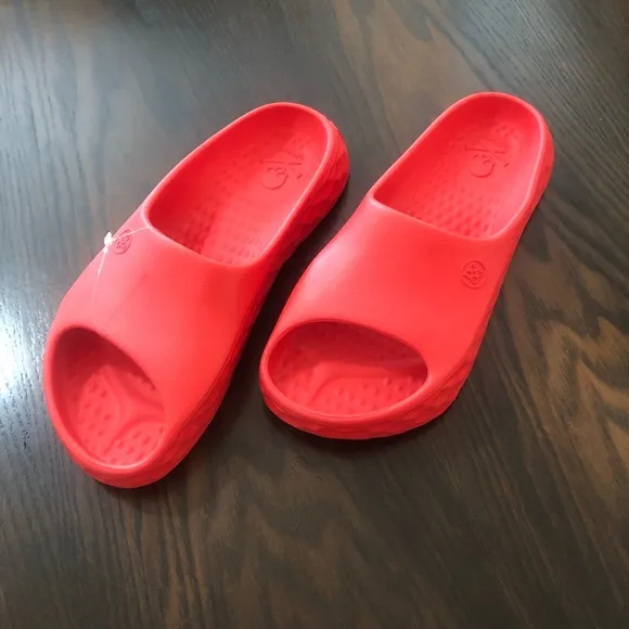 NEW⭐️G/FORE G/Slide Street Shoes Cherry Red Sandals Women’s 9 Men’s 7 Unisex