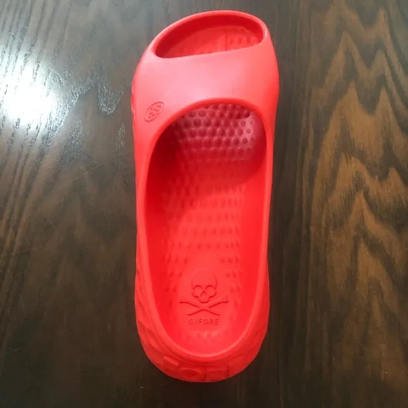 NEW⭐️G/FORE G/Slide Street Shoes Cherry Red Sandals Women’s 9 Men’s 7 Unisex