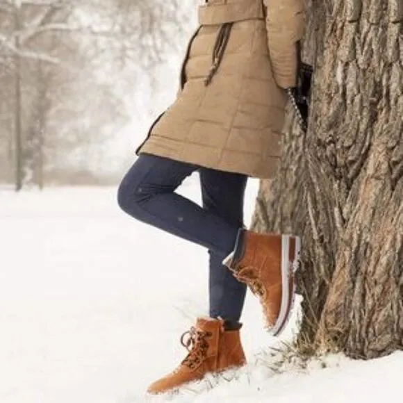 NEW Snow Boots Anti-Slip Hiking Boots Warm Fur lining