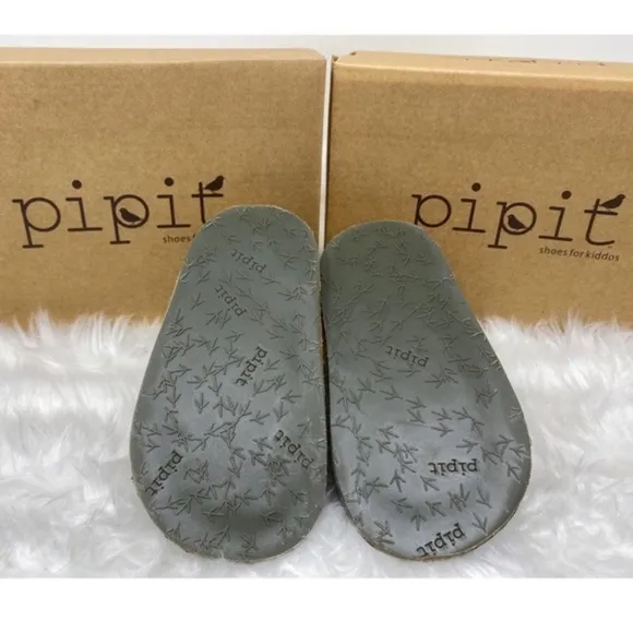 NIB! Pipit Suede Jack Oxford Shoes