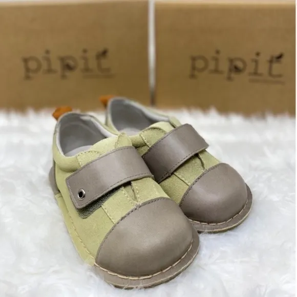 NIB! Pipit Suede Jack Oxford Shoes