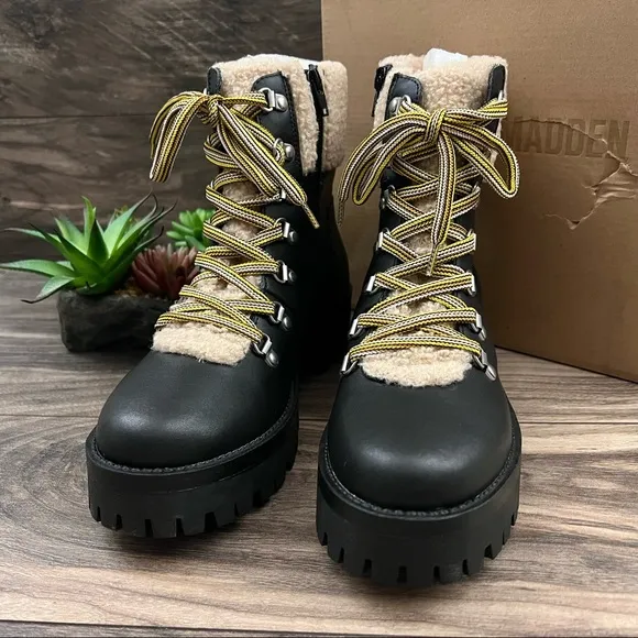 NIB Steve Madden Aniko Faux Fur Lace Up Faux Leather Winter Combat Boots