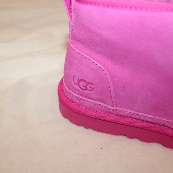 NIB UGG WOMEN NEUMEL TAFFY PINK SUEDE SHEARLING LINED LACE UP ANKLE WINTER BOOTS
