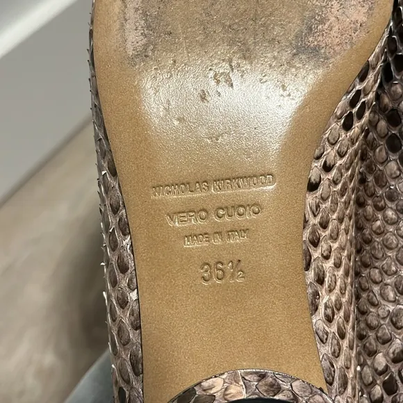 NICHOLAS KIRKWOOD Women's Snakeskin Round-Toe Loafers / Flats, Size 36.5