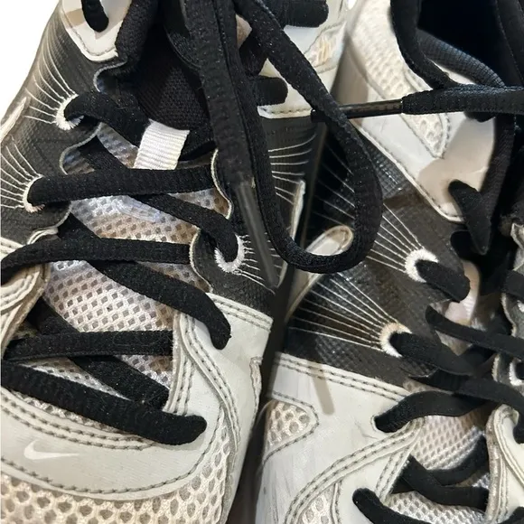 NIKE air athletic shoes