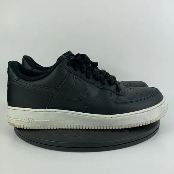 Nike Air Force 1 '07 Low Black/White Athletic Shoes AA4083-015 Men's Size 11.5