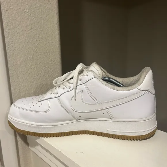 Nike Air Force 1 '07 Low White Gum Mens Size 11.5 Athletic Shoes Sneakers