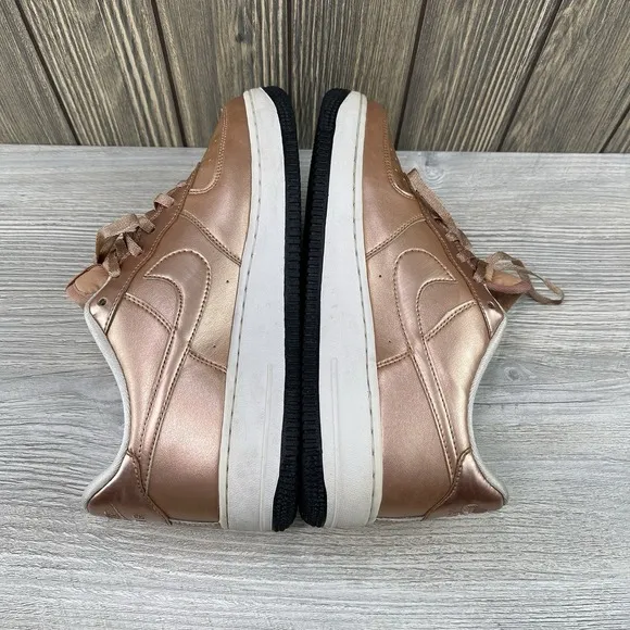 Nike Air Force 1 SE Low Metallic Bronze Shoes Sneakers Youth Size: 7Y