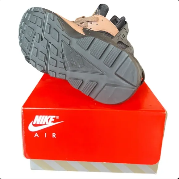 Nike Air Huarache Le Toadstool Black Chestnut Brown 200 - Size 9 M - 10.5 W