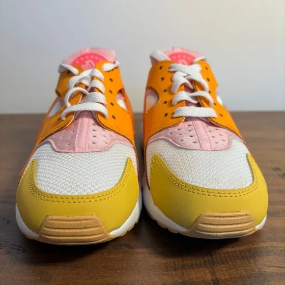 Nike Air Huarache Sneakers Shoes Summit White/Hyper Pink DX2674-100 Women 6.5