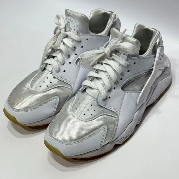 Nike Air Huarache Sneakers Shoes Triple White Gum Soles DR9883-100 Men’s Size 10