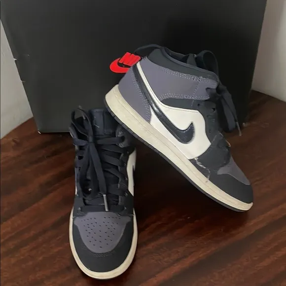 Nike Air Jordan 1 Mid Big Kids Blue and purple Sneakers
