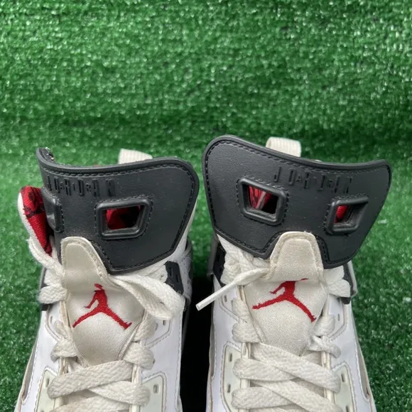 Nike Air Jordan 317321-122 Spizike Athletic Shoes White Black Red Size 4.5Y
