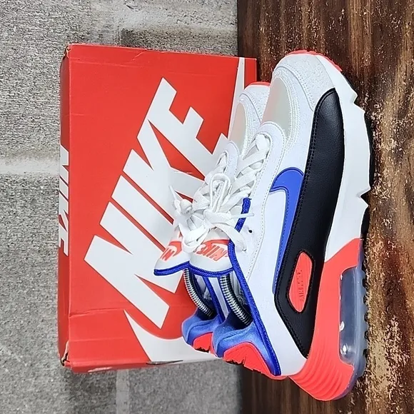 Nike Air Max 2090 EOI GS Size 7Y Athletic Shoes White/Black/Blue Suede Upper