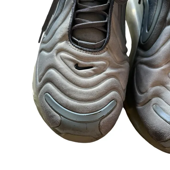 Nike Air Max 720 Cool Grey Sneakers Men's 10.5 Shoes Kicks Workout Athletic‎ ✅