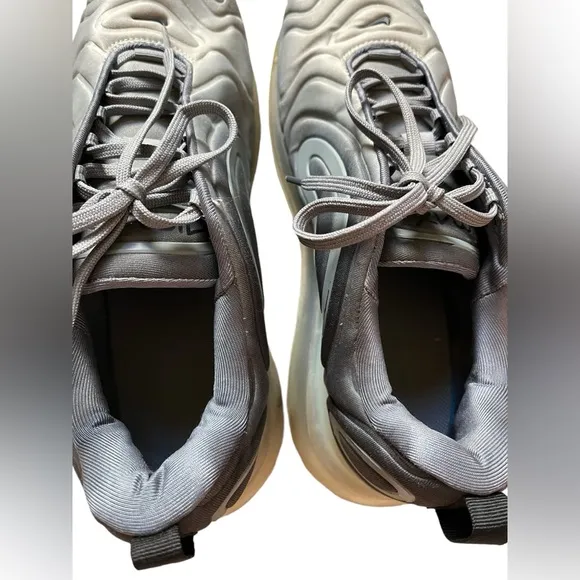 Nike Air Max 720 Cool Grey Sneakers Men's 10.5 Shoes Kicks Workout Athletic‎ ✅