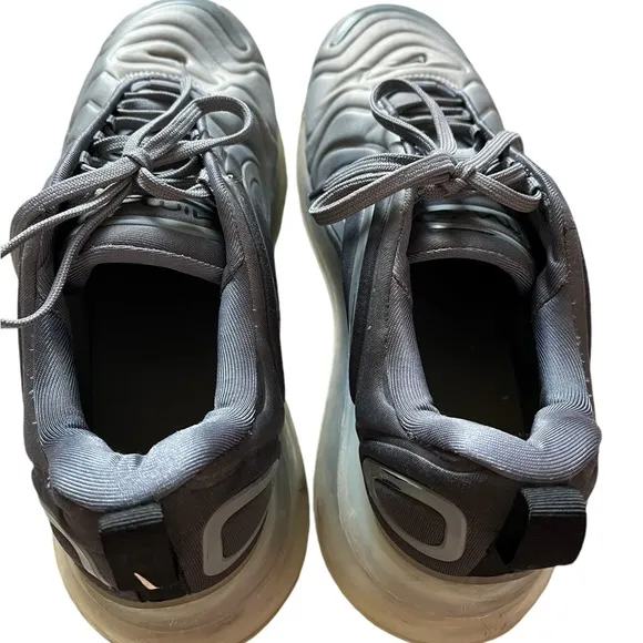 Nike Air Max 720 Cool Grey Sneakers Men's 10.5 Shoes Kicks Workout Athletic‎ ✅
