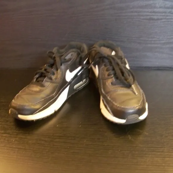 Nike Air Max 90  Shoes Size 6.5Y Sneakers