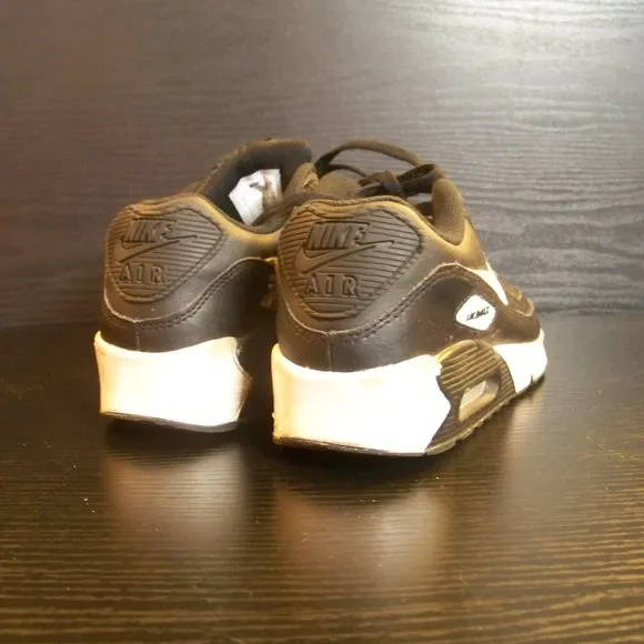 Nike Air Max 90  Shoes Size 6.5Y Sneakers