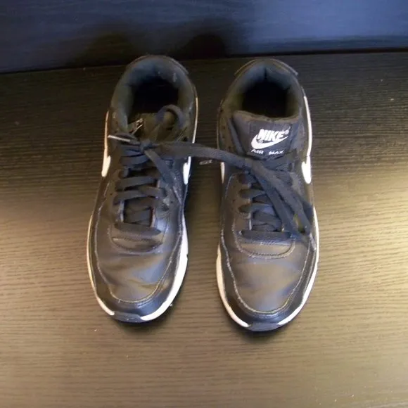 Nike Air Max 90  Shoes Size 6.5Y Sneakers