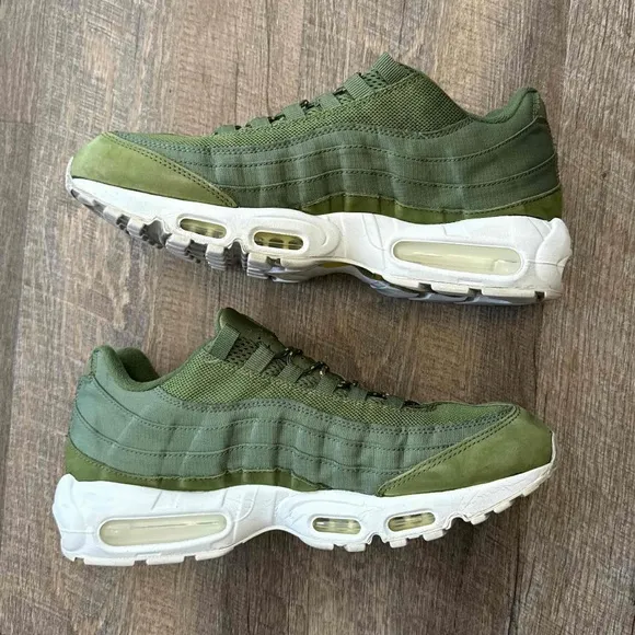 Nike Air Max 95 x Stussy Olive Green