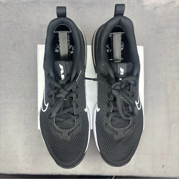 🔥🔥🔥Nike Air Max Alpha Trainer 6 Black White Size: 10.5🔥🔥🔥